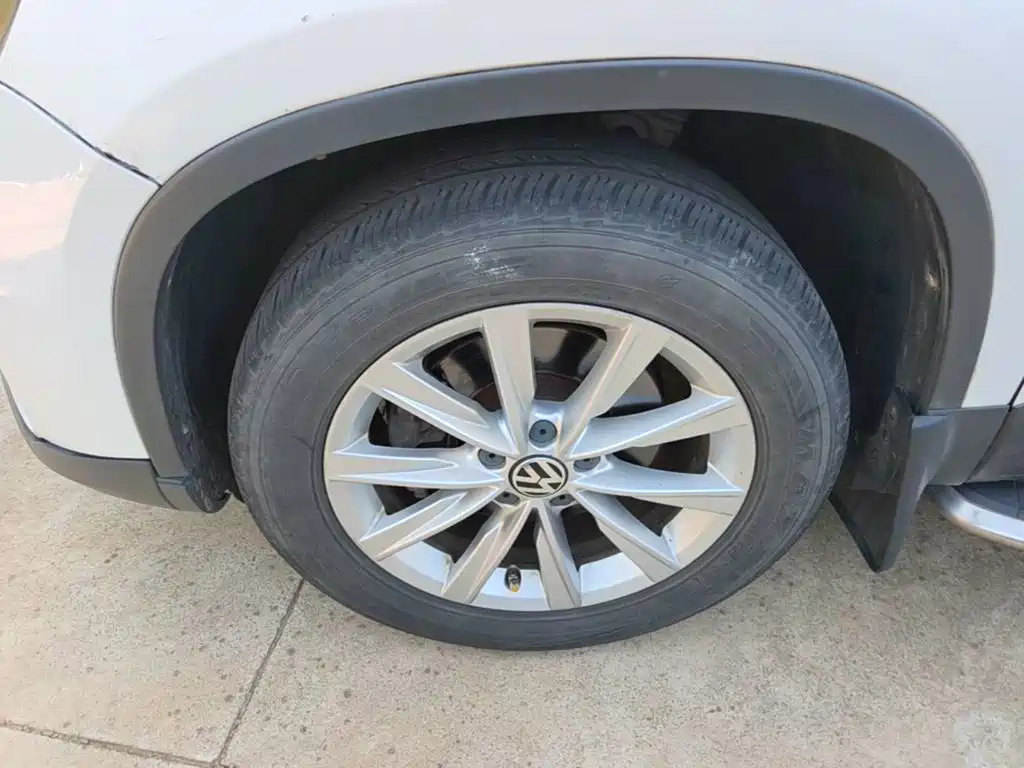 Volkswagen Tiguan — миниатюра 23