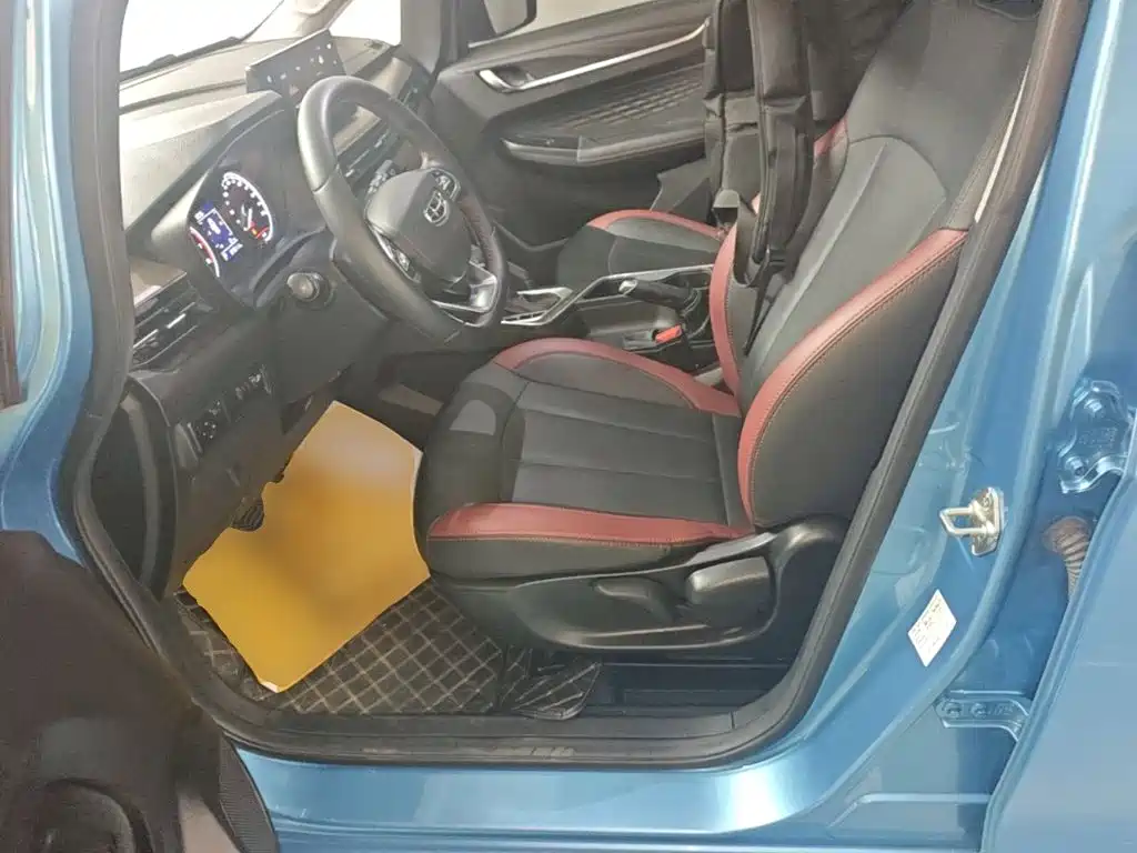 Geely Vision X3 — миниатюра 15