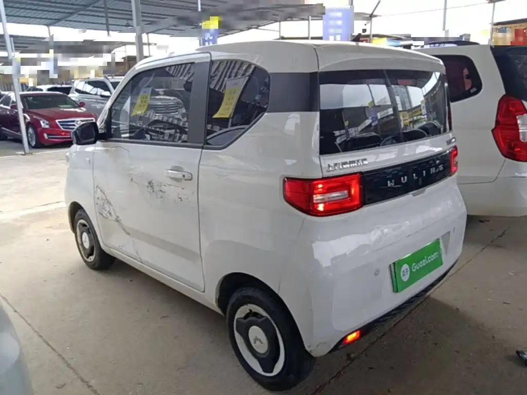 Wuling MINIEV — миниатюра 5