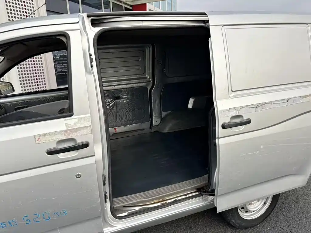 Wuling Rongguang V — миниатюра 25