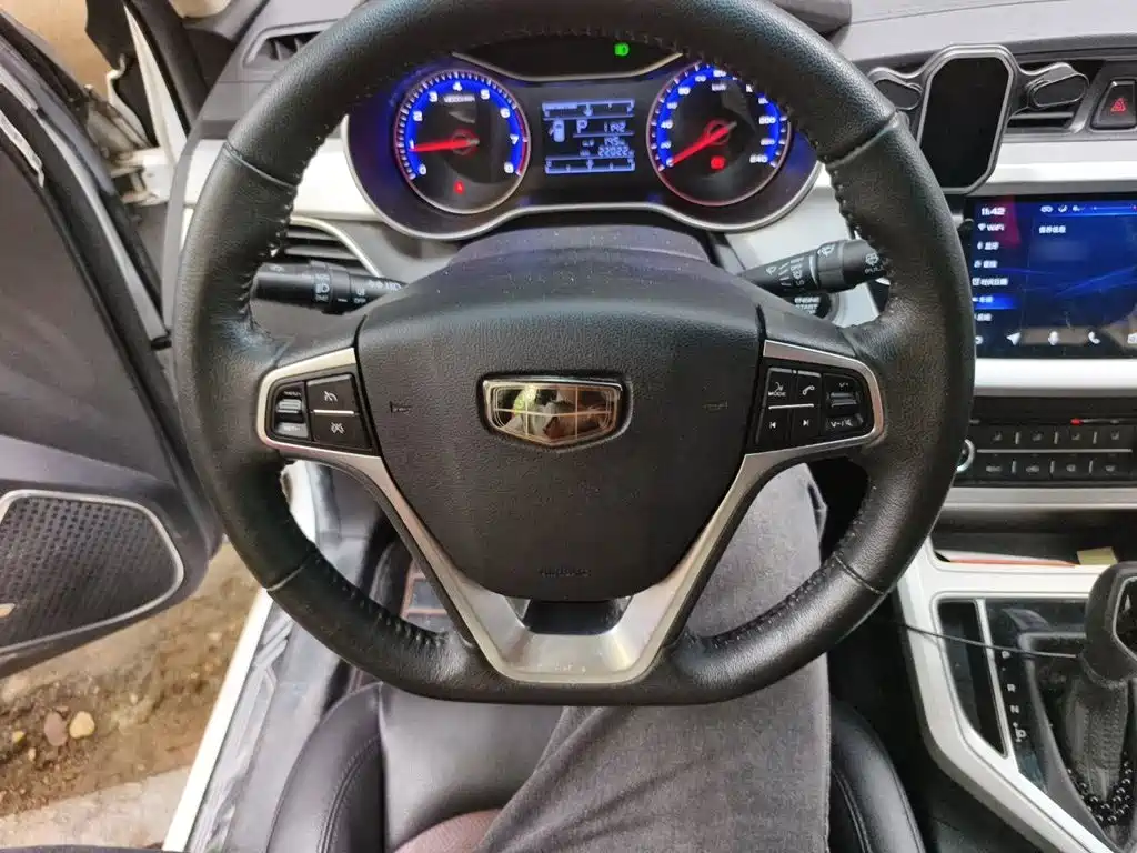 Geely Vision — миниатюра 11
