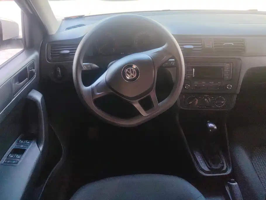 Volkswagen Santana — миниатюра 15