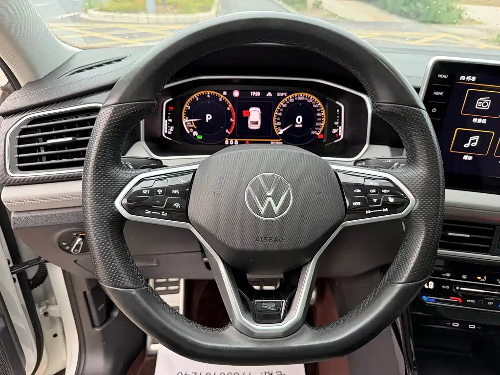 Volkswagen X — миниатюра 24