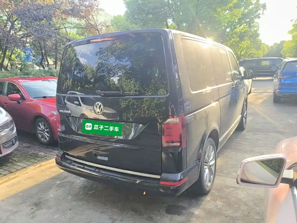 Volkswagen Multivan — миниатюра 7