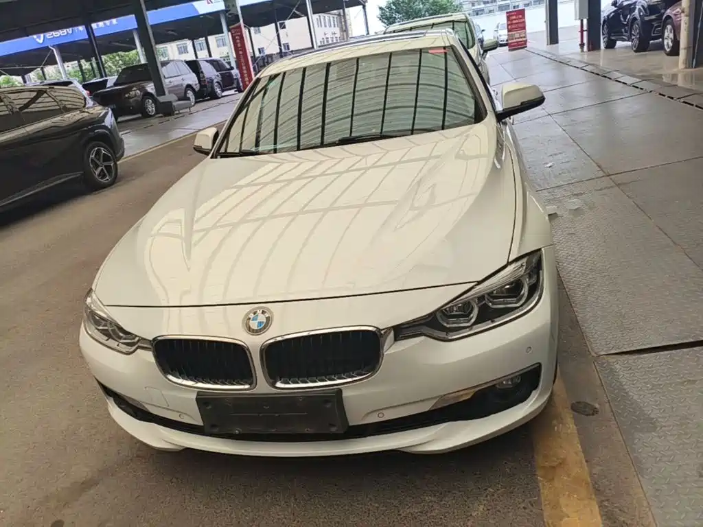 BMW 3 Series — миниатюра 3