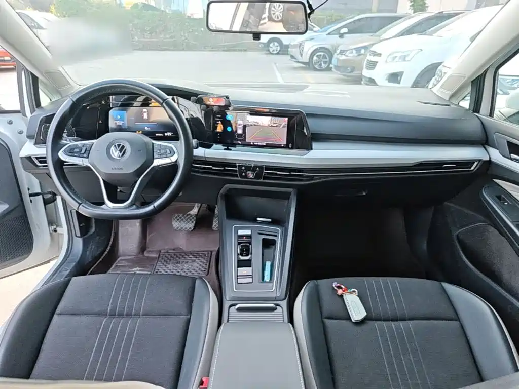 Volkswagen Golf — миниатюра 10