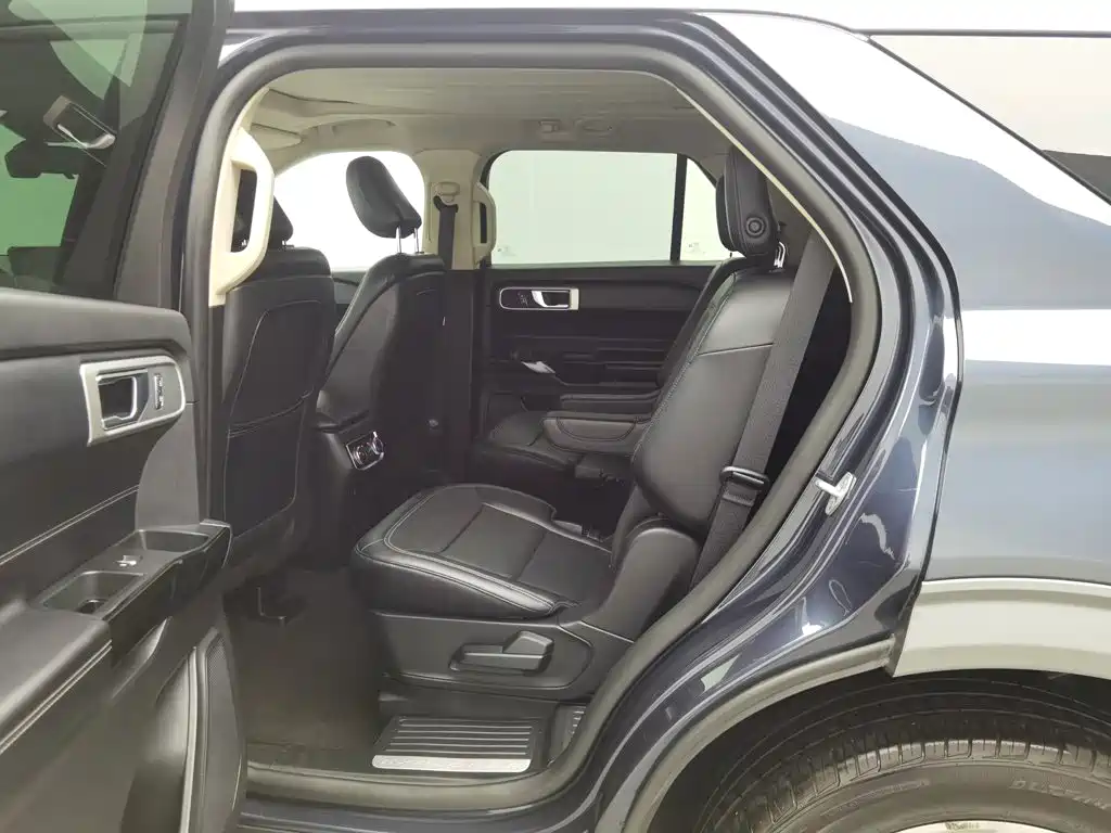 Ford Explorer — миниатюра 15