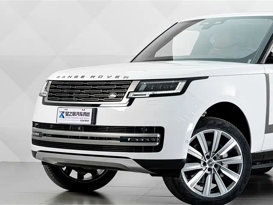Land Rover Range Rover 2024 3.0 L6 400PS Long Wheelbase