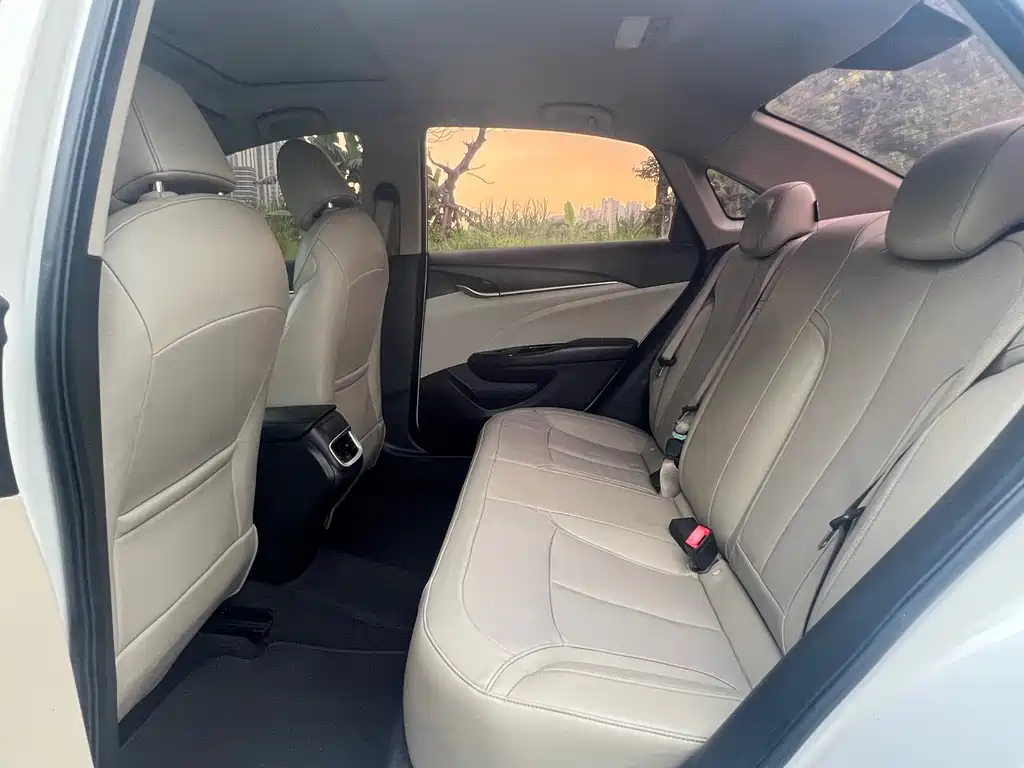 Buick Excelle — миниатюра 13
