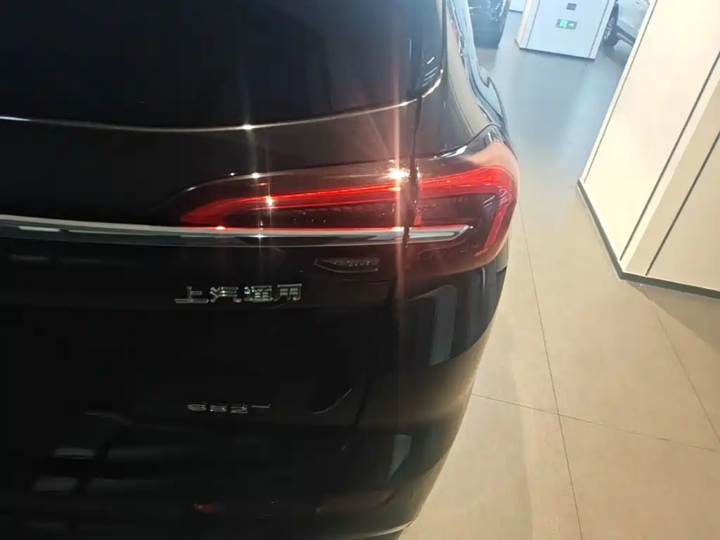 Buick Envision Plus — миниатюра 8