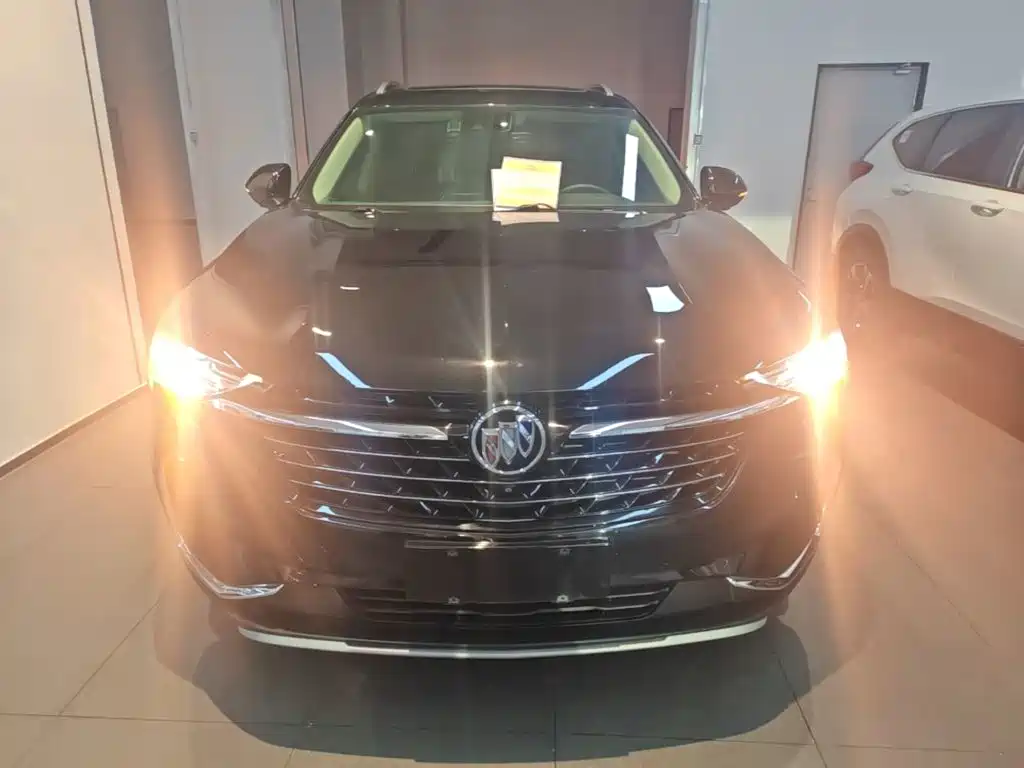 Buick Envision Plus — миниатюра 3