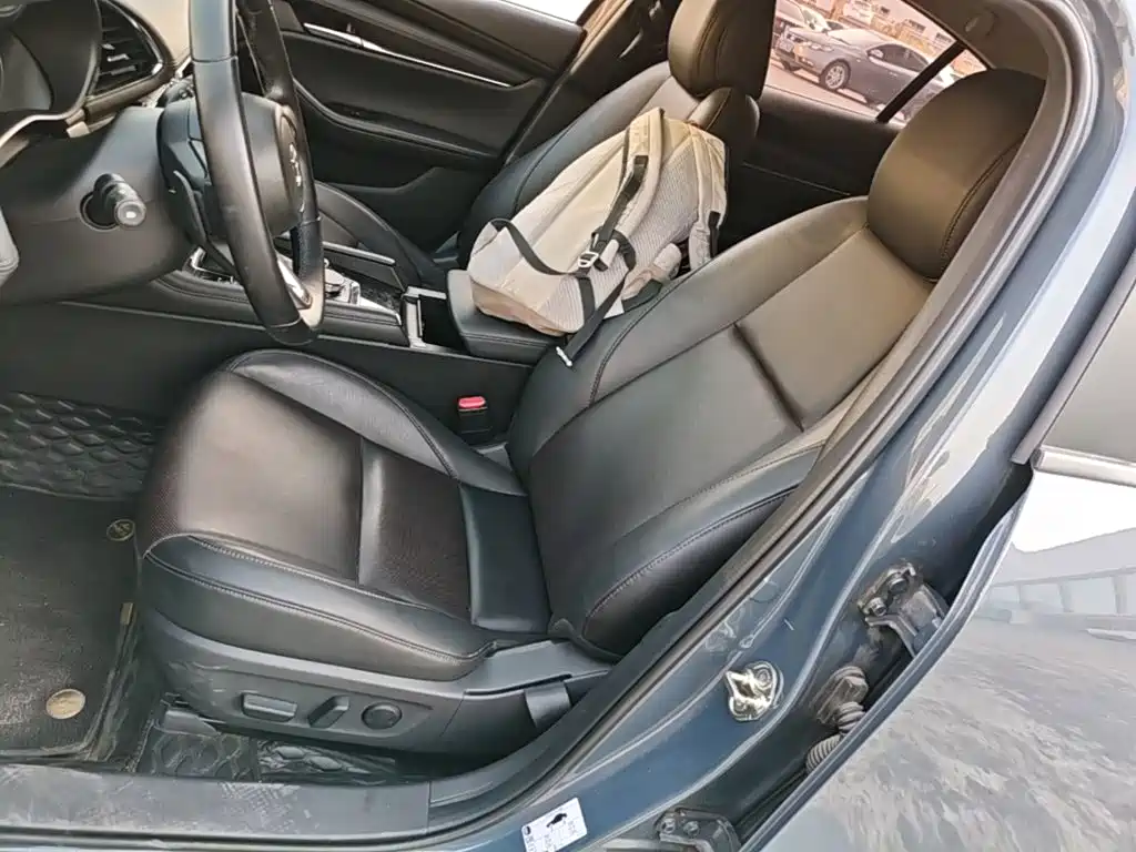Mazda 3 Axela — миниатюра 15