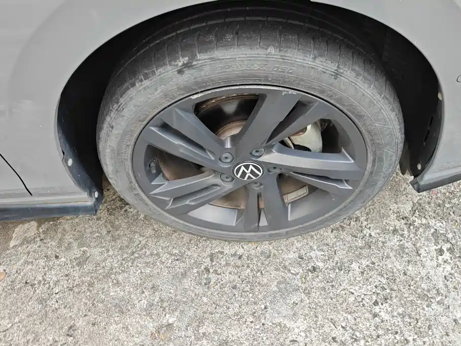 Volkswagen Golf — миниатюра 6