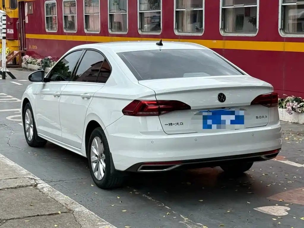 Volkswagen Bora — миниатюра 9