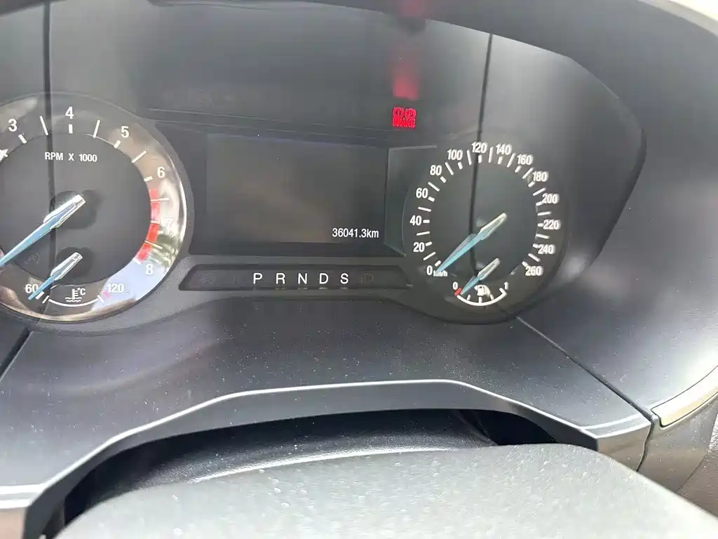 Ford Edge — миниатюра 3