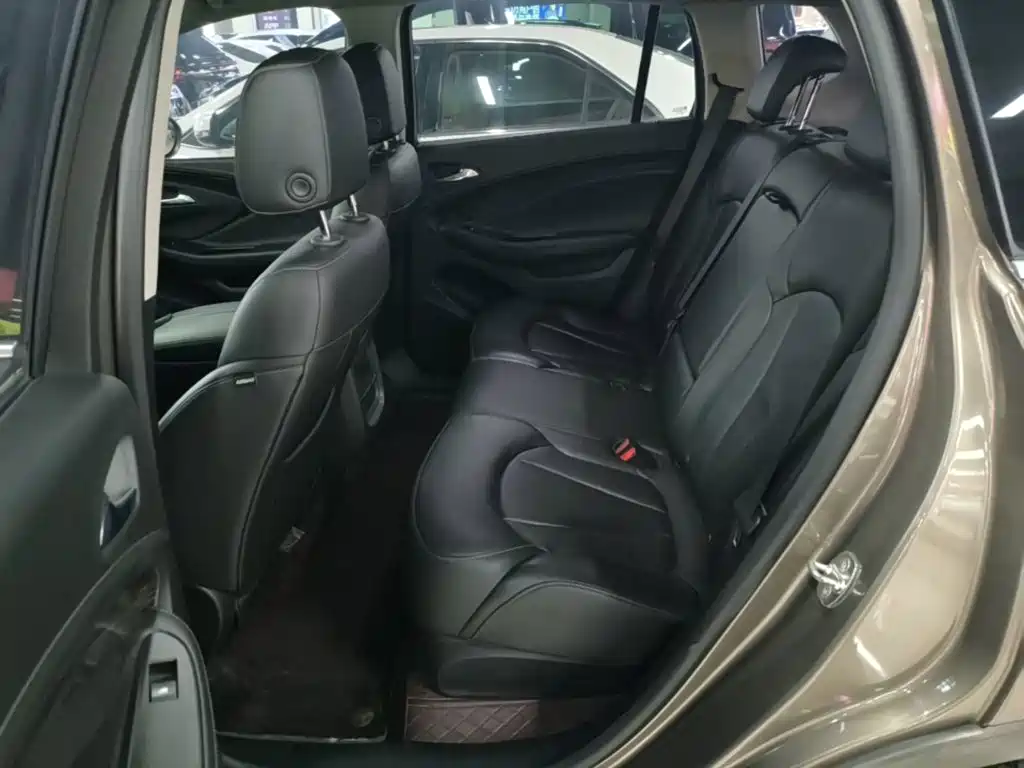 Buick Envision Plus — миниатюра 17