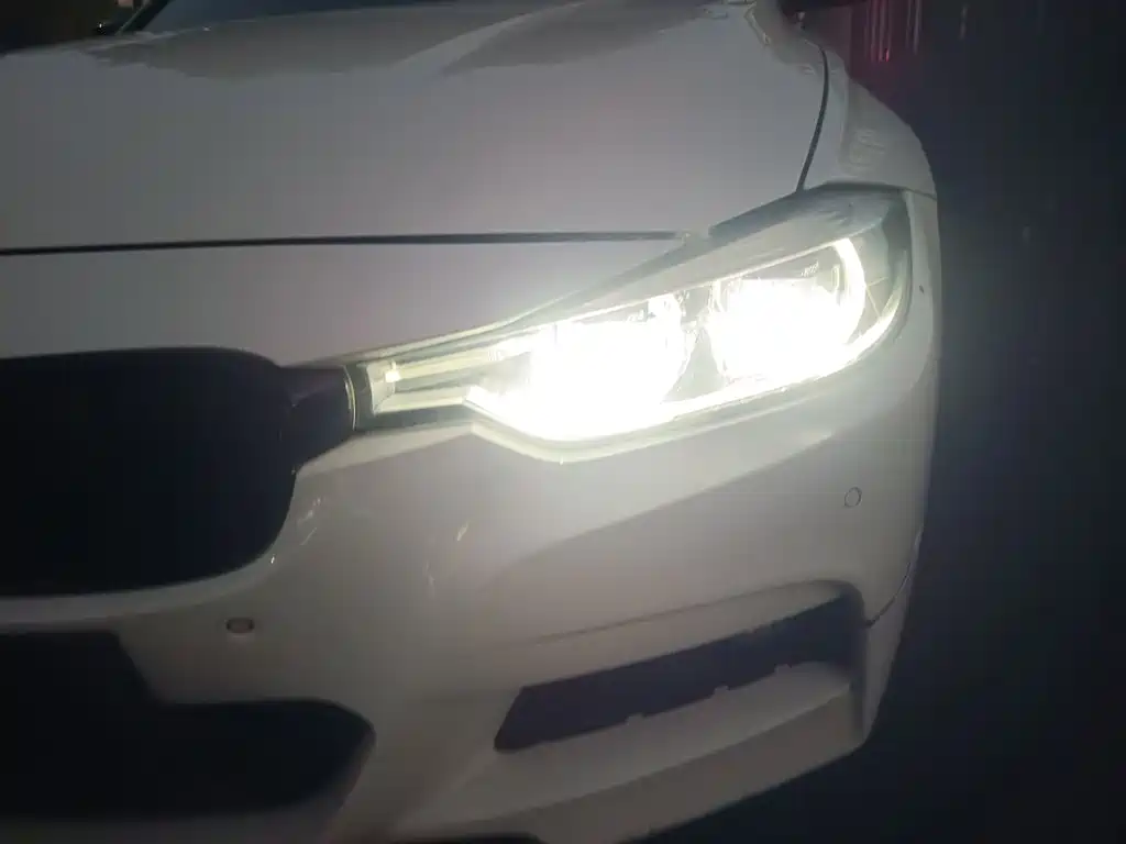 BMW 3 Series — миниатюра 24