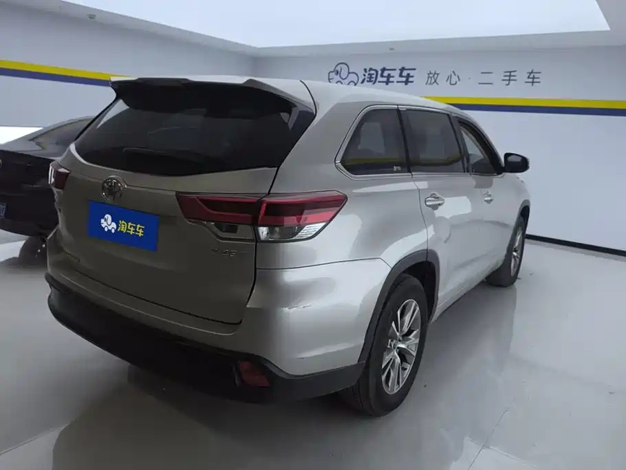 Toyota Highlander — миниатюра 3