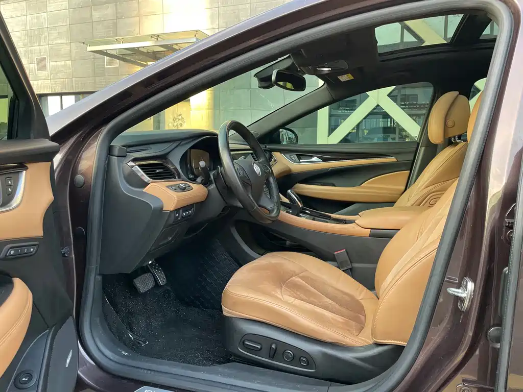 Buick LaCrosse — миниатюра 6