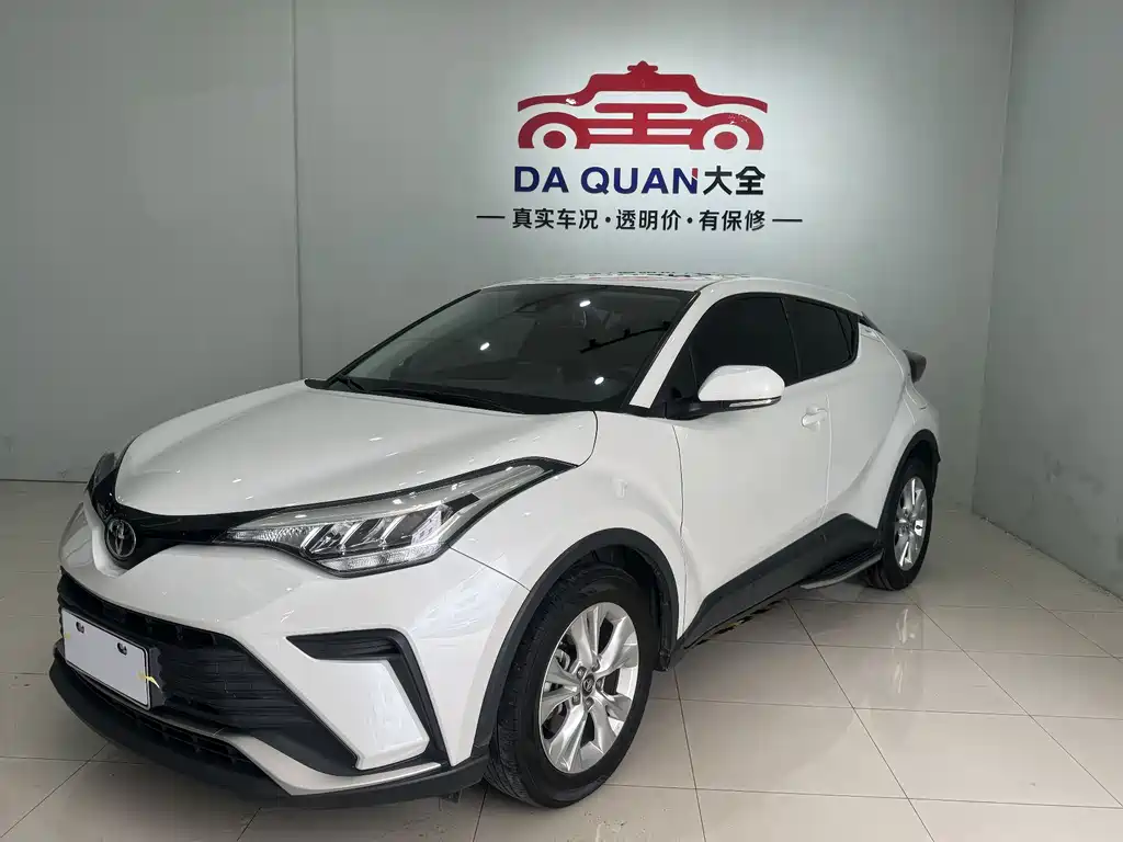 Купить Toyota IZOA