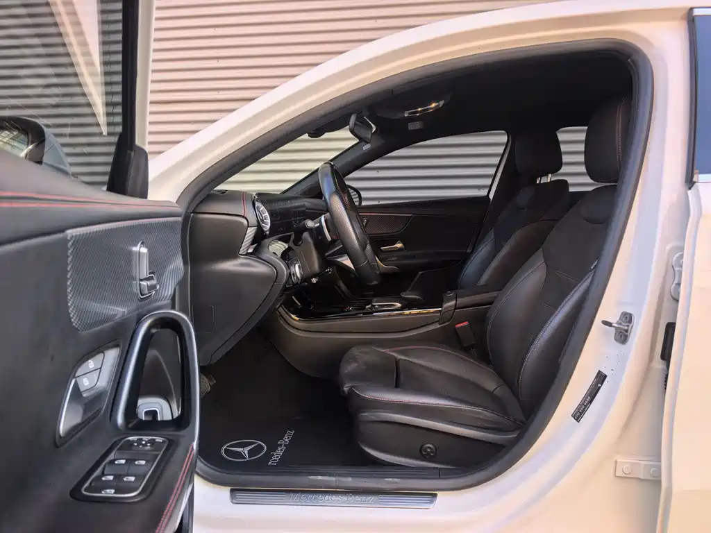 Mercedes-Benz A-Class — миниатюра 4