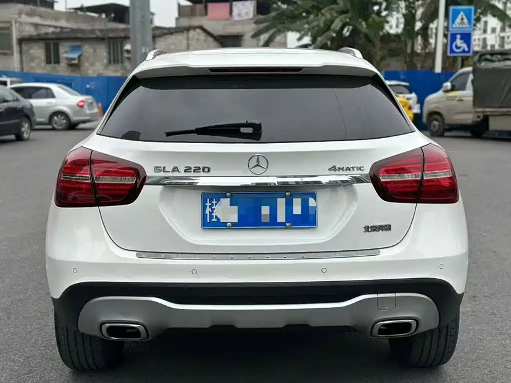 Mercedes-Benz GLA — миниатюра 8