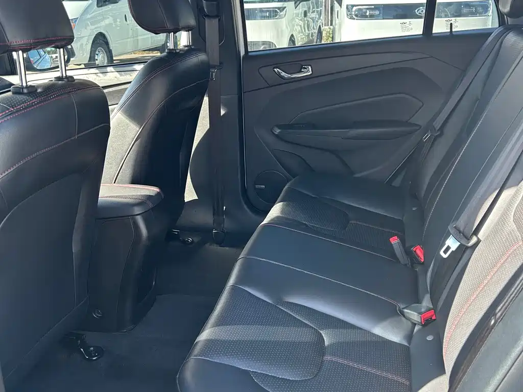 Chery Arrizo 5 — миниатюра 11