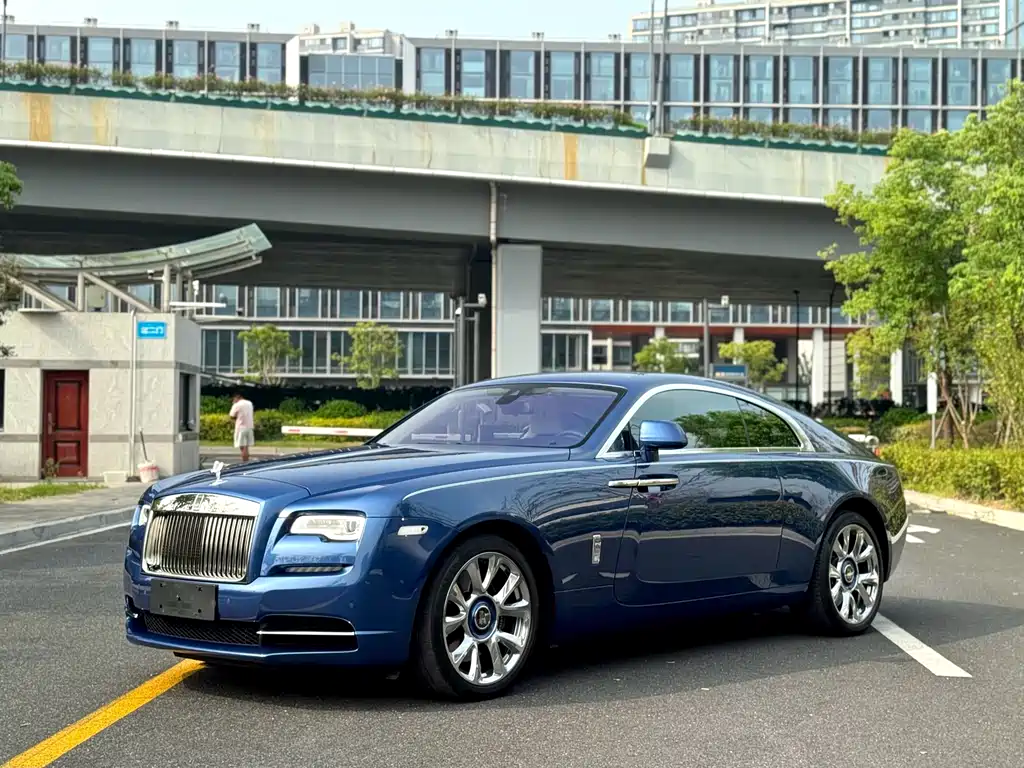 ROLLS-ROYCE PHANTOM