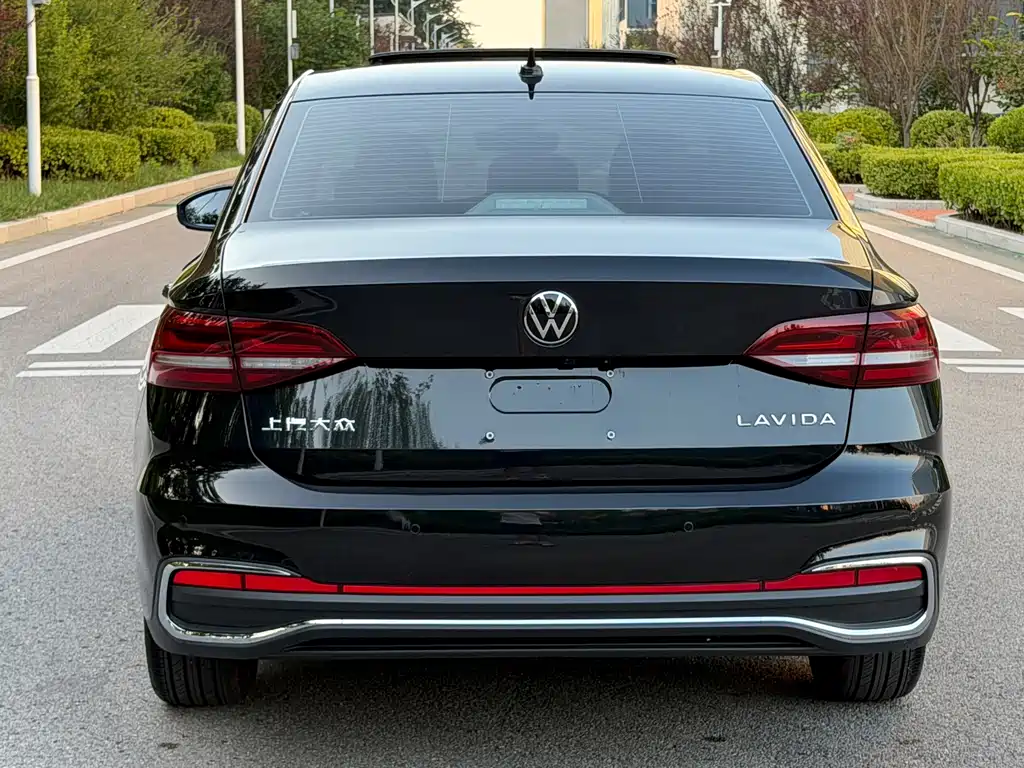 Volkswagen Lavida — миниатюра 15