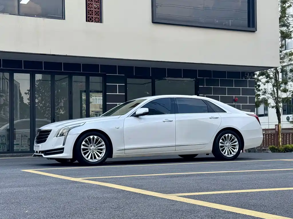 Cadillac CT6 — миниатюра 2
