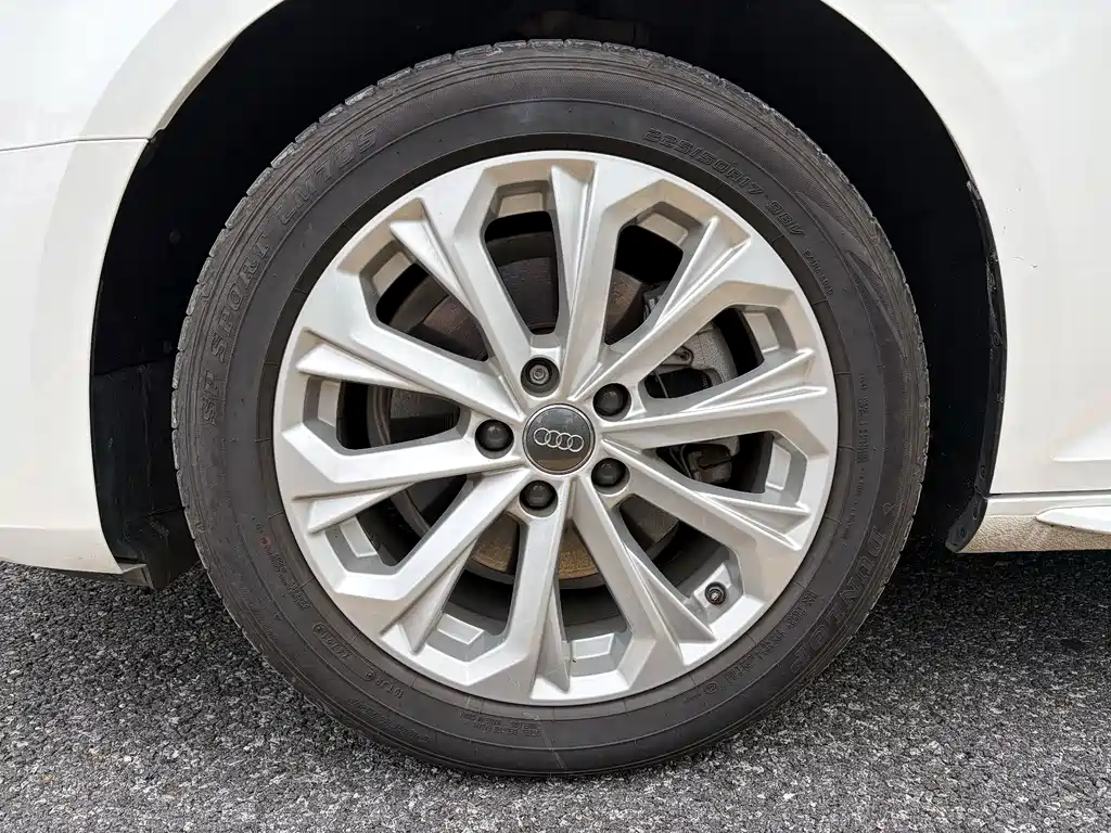 Audi A4L — миниатюра 15