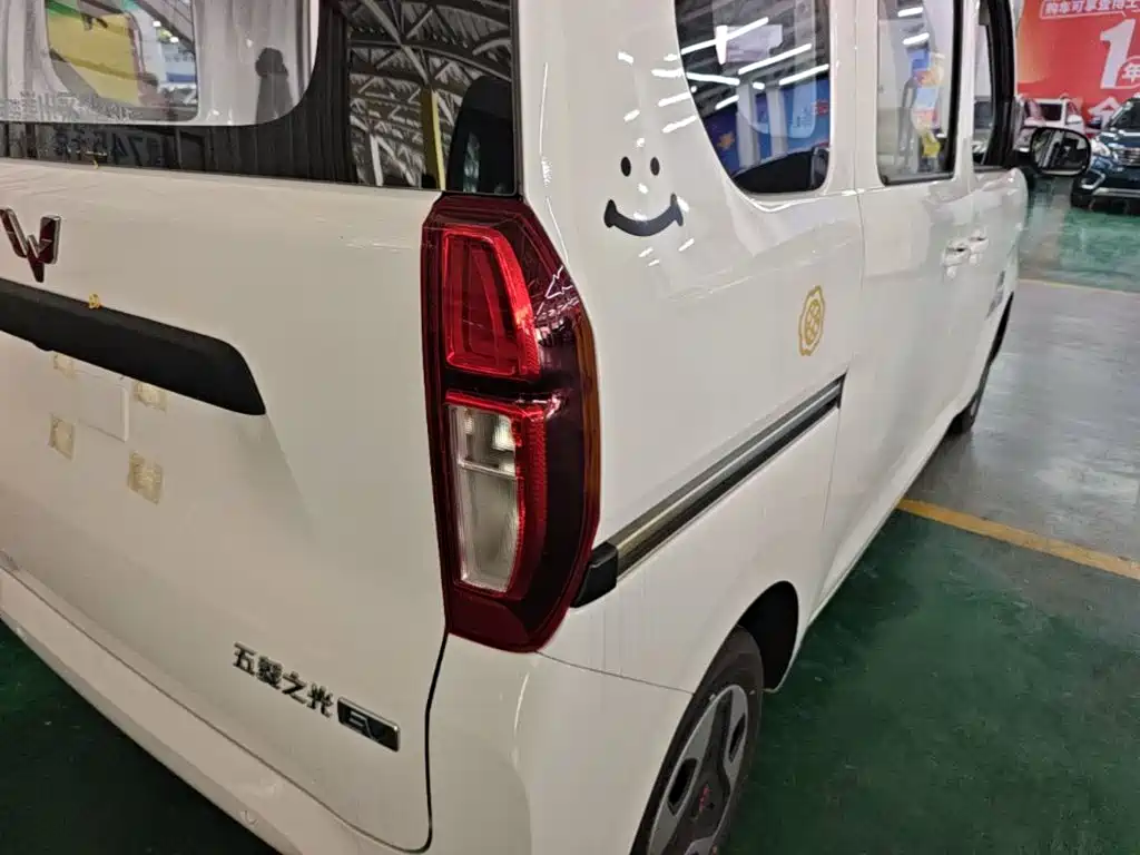 Wuling Zhiguang EV — миниатюра 8