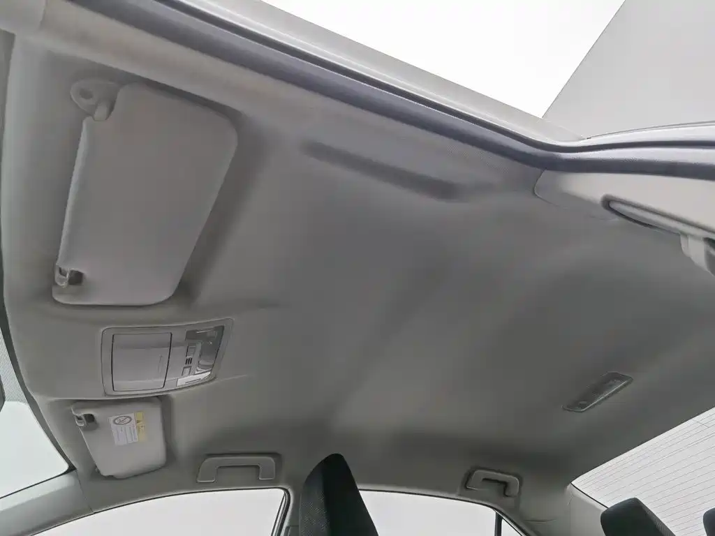Toyota Corolla — миниатюра 14