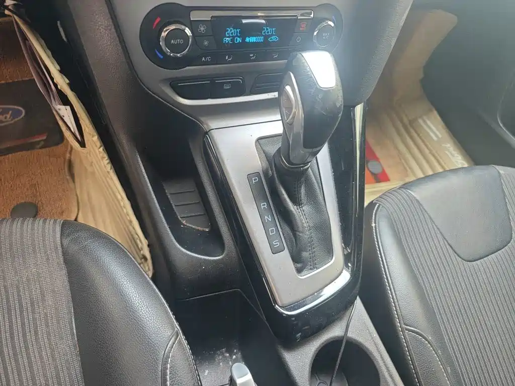 Ford Focus — миниатюра 15