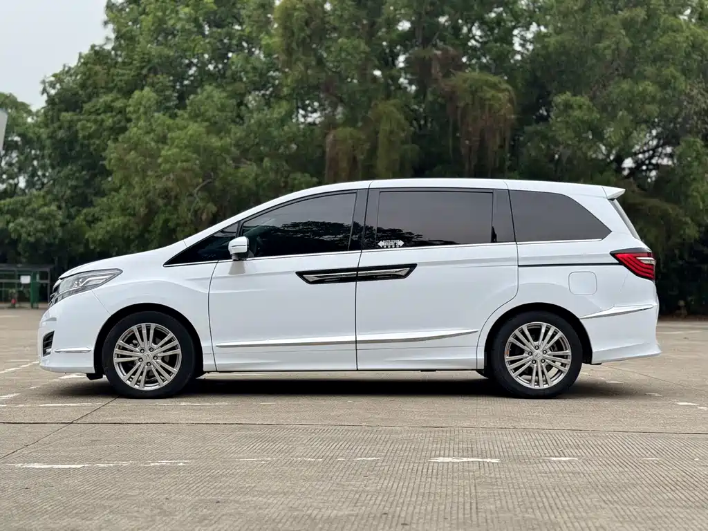Honda Elysion 2016 2.4L