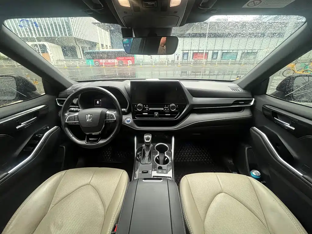 Toyota Crown Kluger 2022 2.5L HEV Luxury