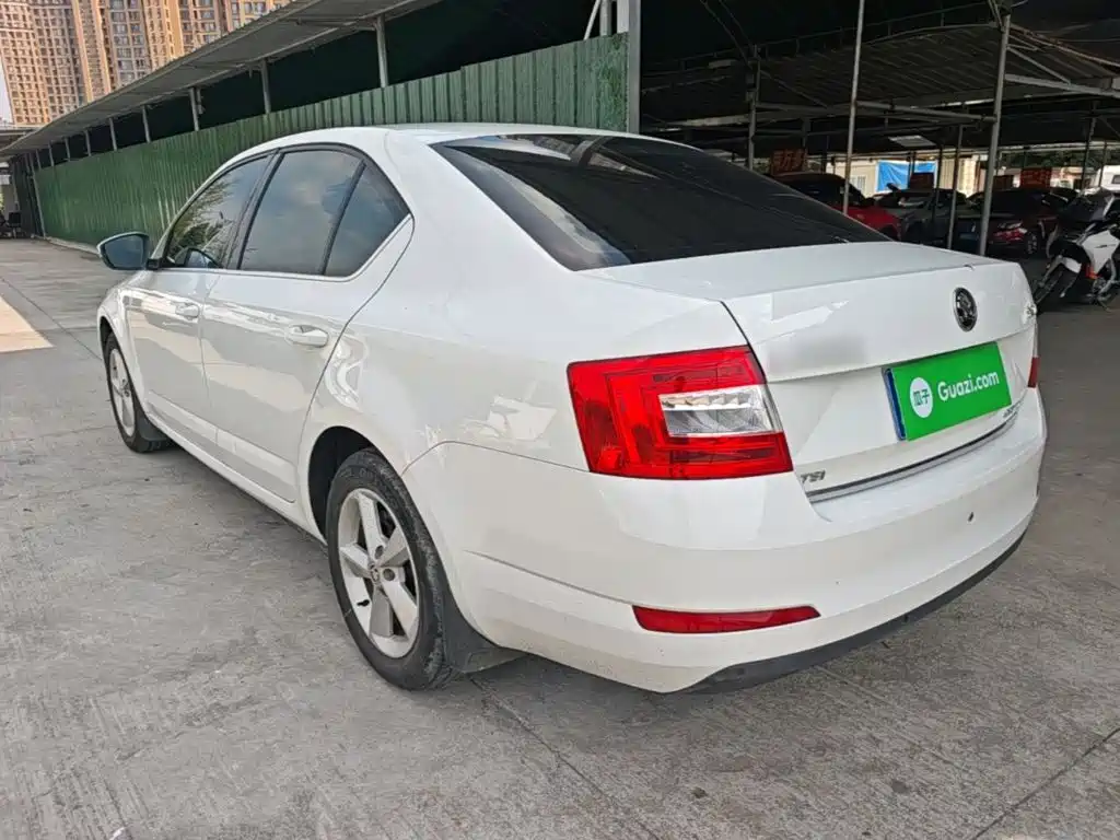 Skoda Octavia — миниатюра 5
