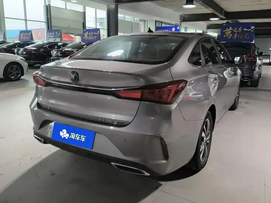 Changan Eado — миниатюра 3
