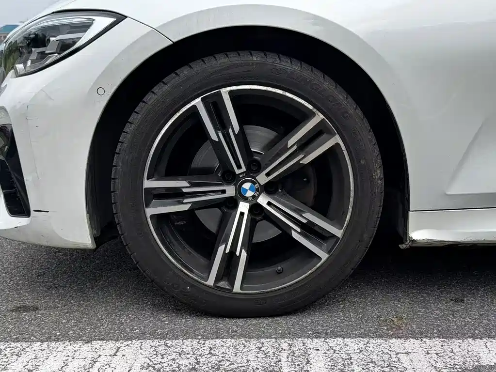 BMW 3 Series — миниатюра 3