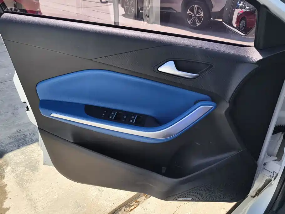 Chery New Energy Tiggo 3xe — миниатюра 7