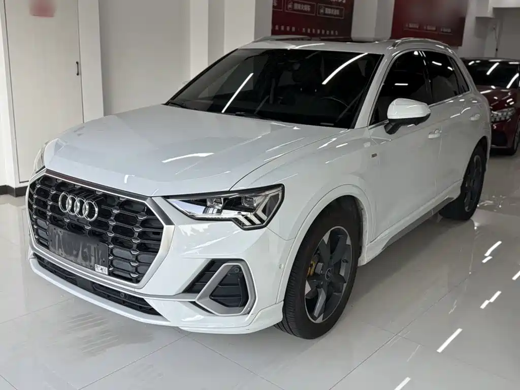 Audi Q3 2021