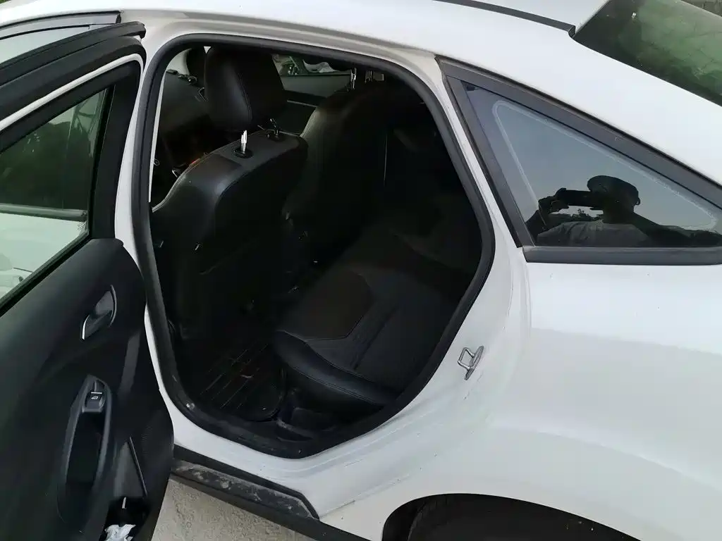 Ford Focus — миниатюра 13