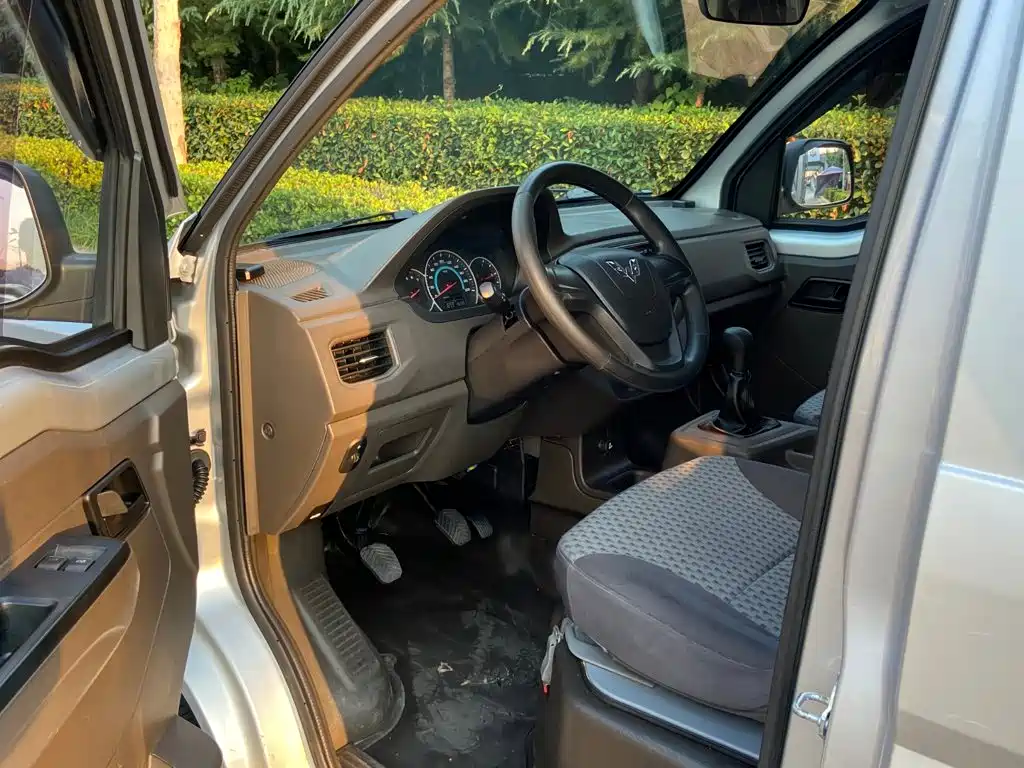 Wuling Rongguang New Truck — миниатюра 4