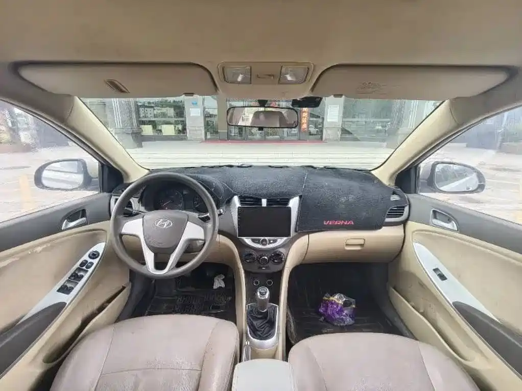 Hyundai Verna — миниатюра 9