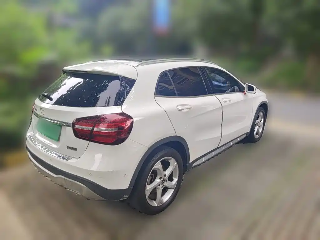 Mercedes-Benz GLA — миниатюра 4