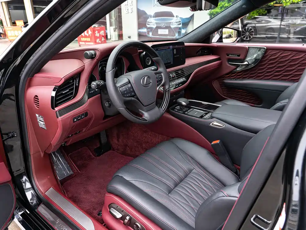 Lexus LS — миниатюра 9