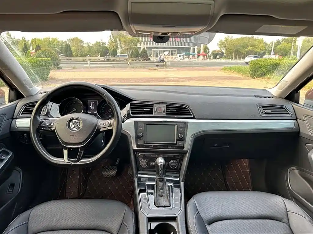 Volkswagen Lamando — миниатюра 9