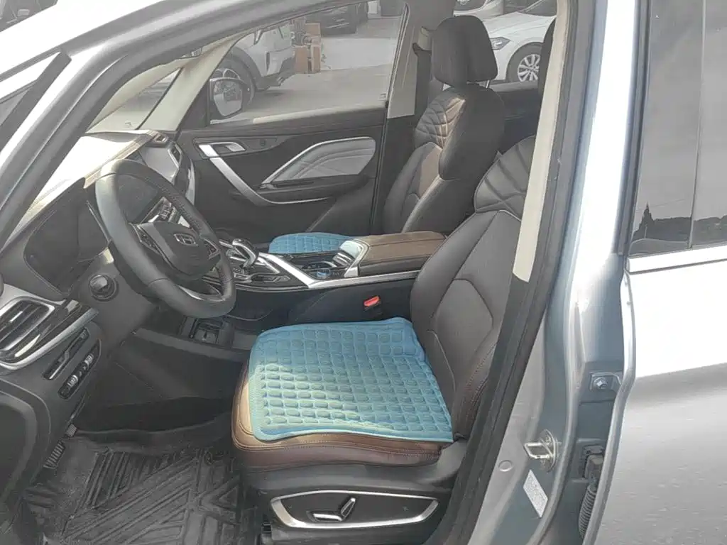 Geely Jia Ji New Energy — миниатюра 15