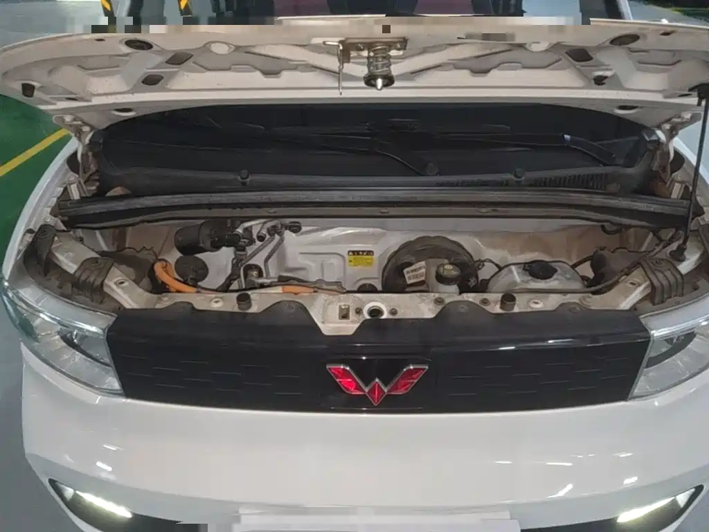Wuling MINIEV — миниатюра 20