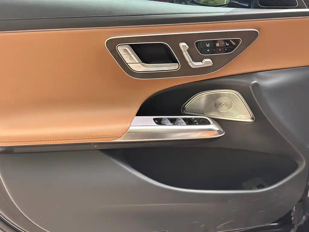 Mercedes-Benz E-Class E 2024 E 300 L Luxury